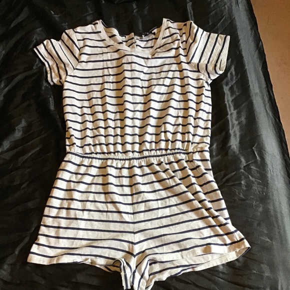 Forever21 romper - Picture 1 of 2